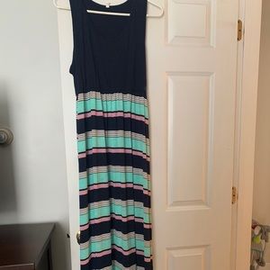 Maternity maxi dress